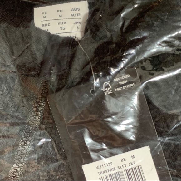 NEW New Balance Transform Jacket Size M - Picture 3 of 6